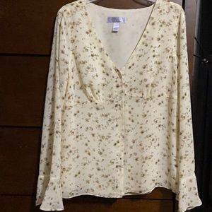 Nine West flowy button down blouse